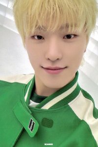 FOLLOW 周邊卡 外套卡