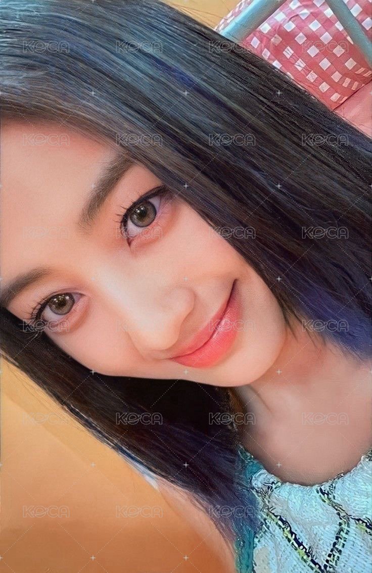 BETWEEN 1&2 專輯卡  正面