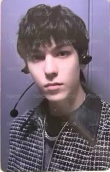 精選專 yzy D 簽售卡  正面