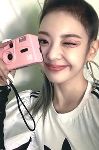 CRAZY IN LOVE Lazada 預售 特典卡 