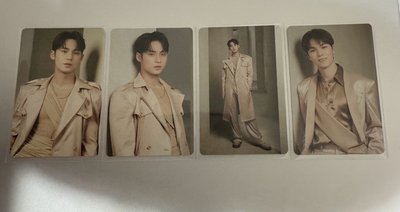 RIGHT HERE 隨機卡