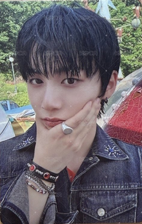 WHY.. 專輯卡 Dazed ver. 正面