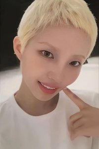 We are QQ音樂 mini8手寫中背 特典卡 