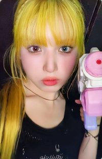 STICK OUT am 線下 簽售卡 水槍