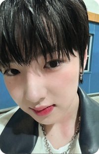 Hands up A版 專輯卡 