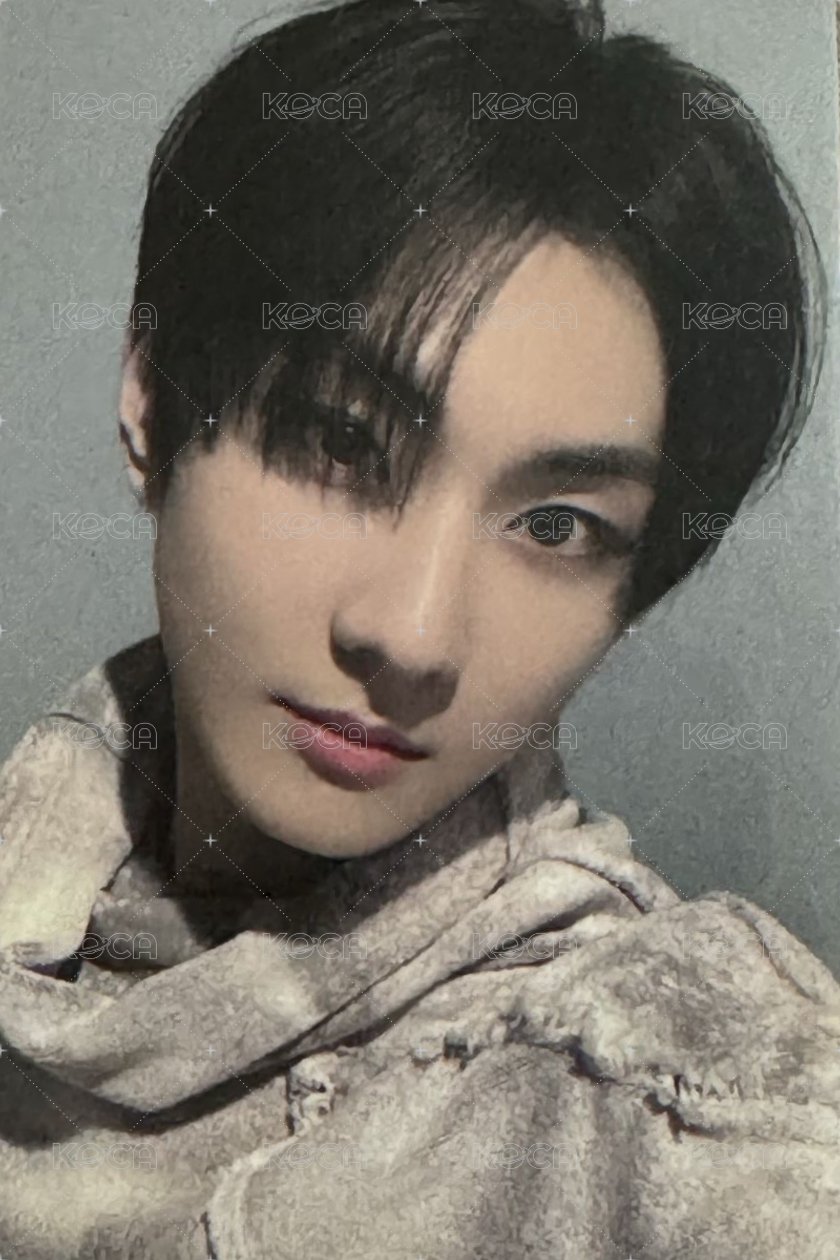 正二後續 yzy 特典卡  正面