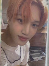 DON'T FIGHT THE FEELING 專輯卡 