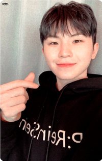 MINI9 yzy G 簽售卡 