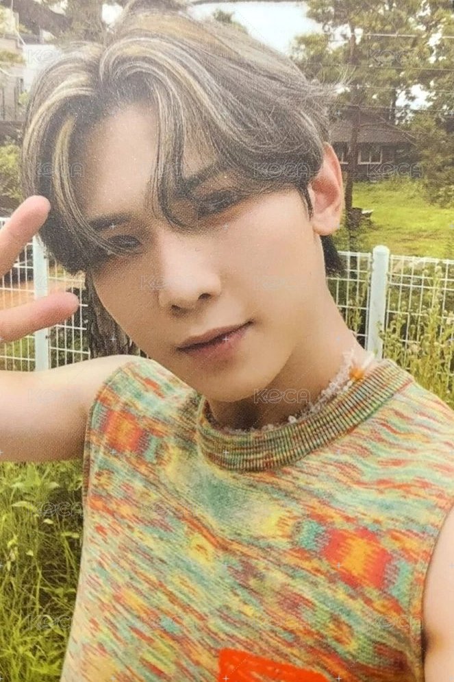 FEVER pt.3 專輯卡 A ver. 1 正面