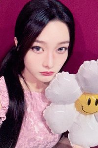 bomb yzy 廣州線下 簽售卡 