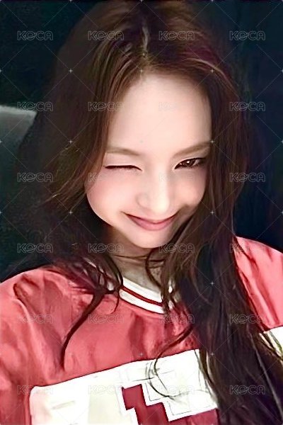 HOT SAUCE 滿額卡 上海線下快閃專輯滿額A 正面