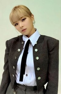 Eyes Wide Open 專輯卡 