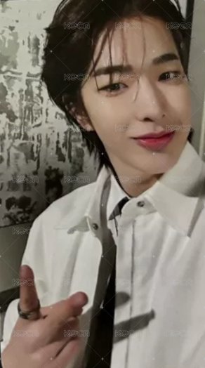 出道專 專輯卡 普版 正面