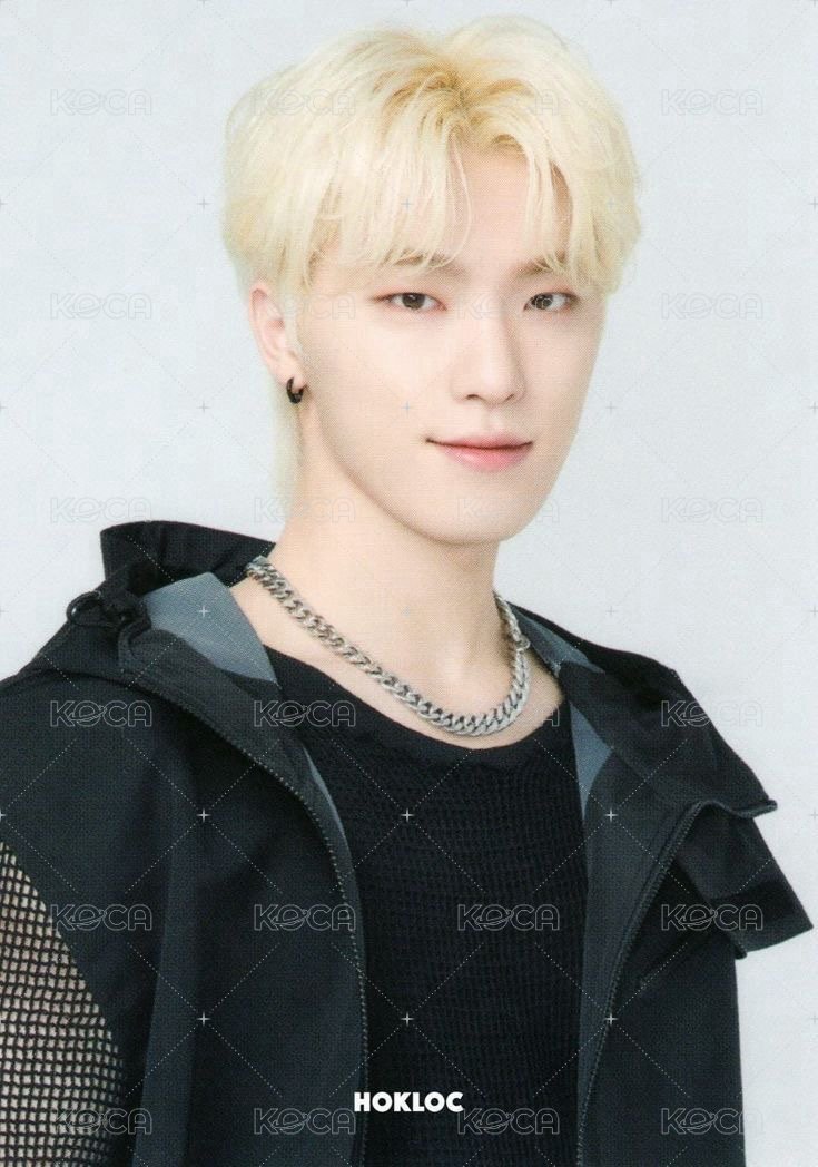 FOLLOW 周邊卡 日巡外套卡 正面