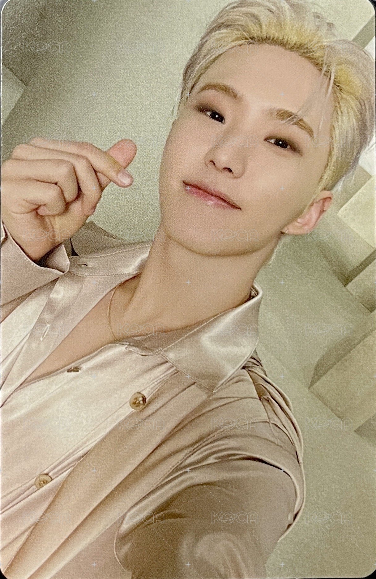 RIGHT HERE 隨機卡 ｜卡包 正面