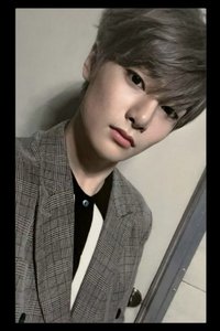 Clé 2 : Yellow Wood 專輯卡 黑 ver.