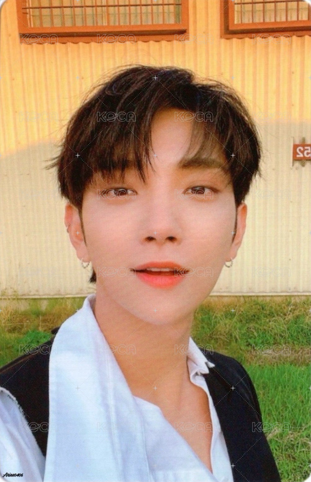 MINI8 yzy B 簽售卡  正面