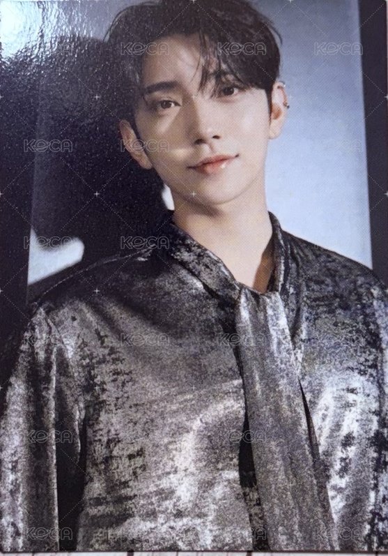 RIGHT HERE 隨機卡  日卡包 正面