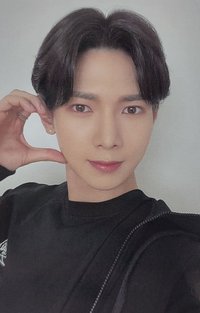 ATEEZ x Wonderwall 代言卡 8M1T