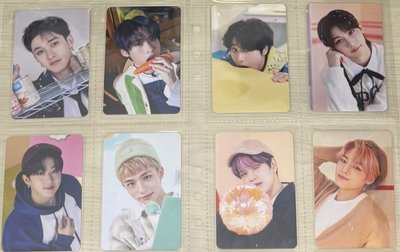 SKZ 2023年曆卡（黃版/紅版）