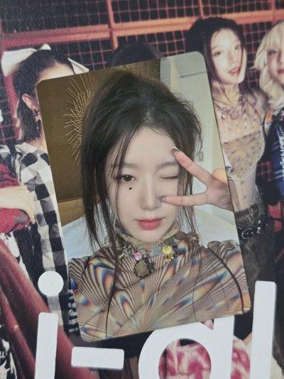 現貨｜日背｜i-dle｜日專｜舒華｜限定版已拆