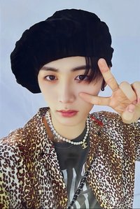 WHY.. km蝦皮 1.0 特典卡 4