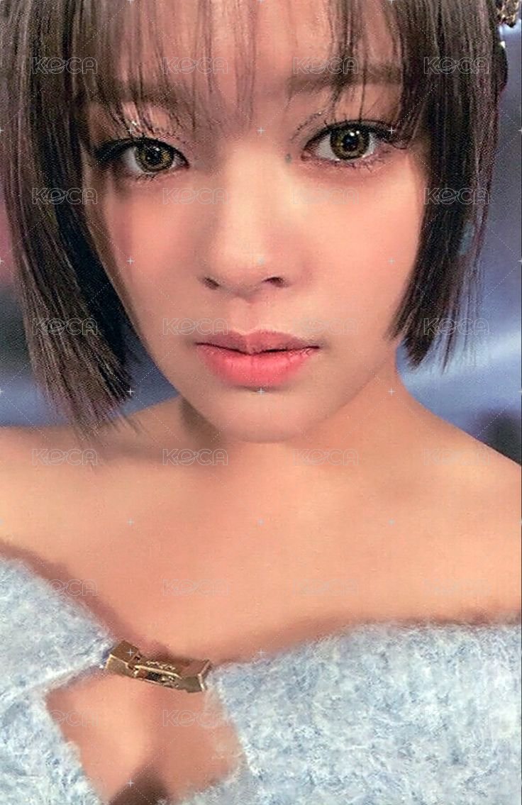 READY TO BE 專輯卡  正面