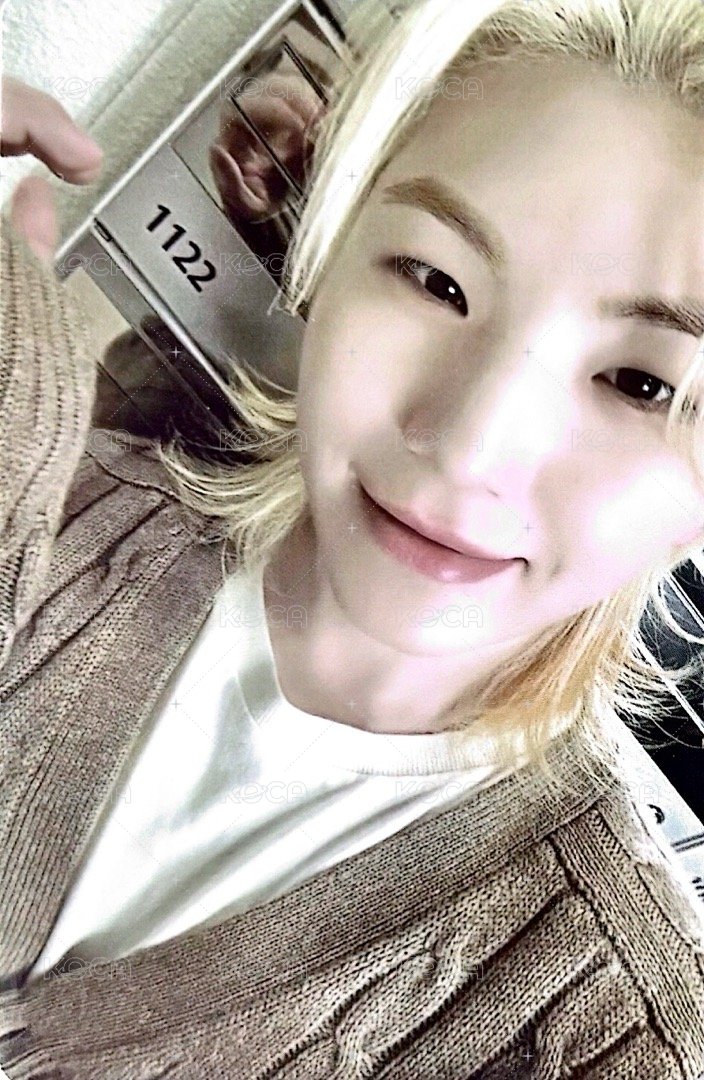 24’克拉島 隨機卡 24‘克拉島｜卡包 正面