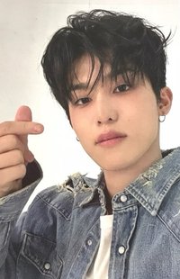 PLEASURE 專輯卡 Yellow Ver.