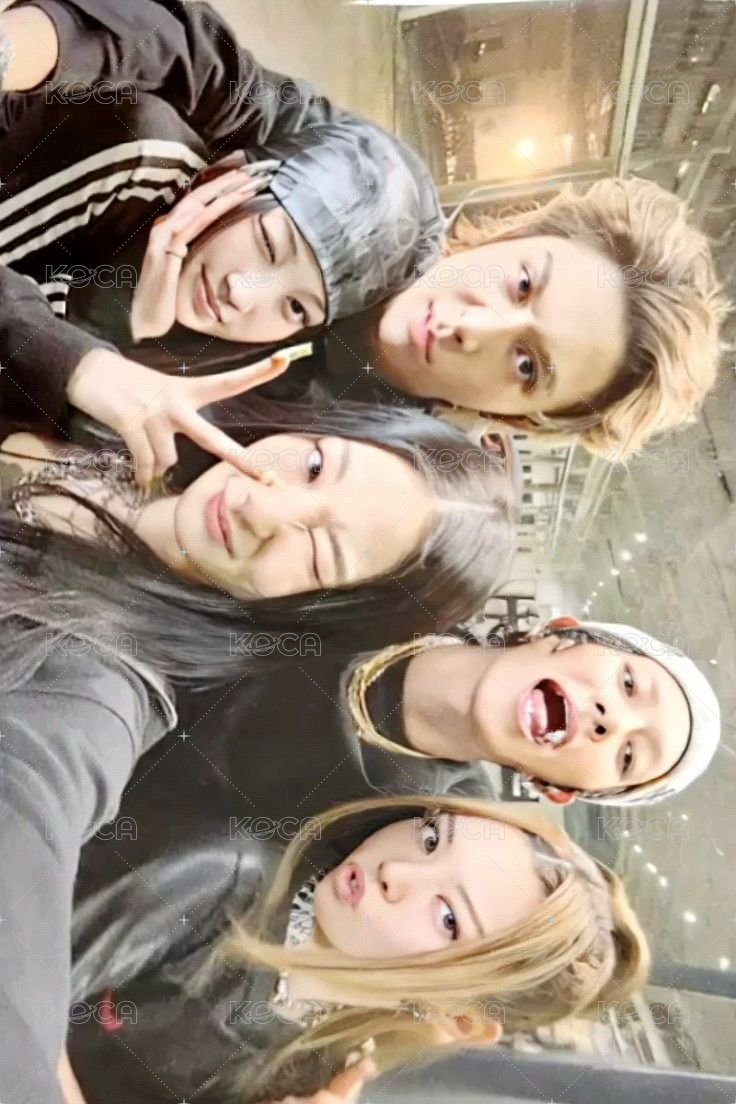 FAMOUS tbl 快閃 滿額卡 團卡 正面