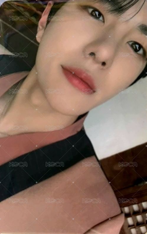 單二 yzy 特典卡  正面