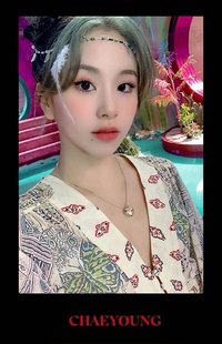 MORE & MORE 專輯卡 