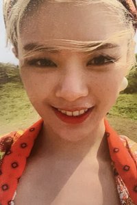 MORE & MORE 專輯卡 