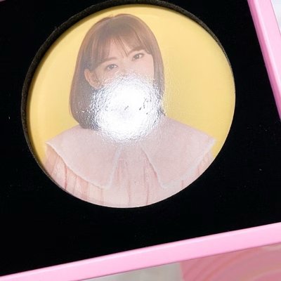 IZ*ONE 宮脇咲良 EYES ON ME 徽章組