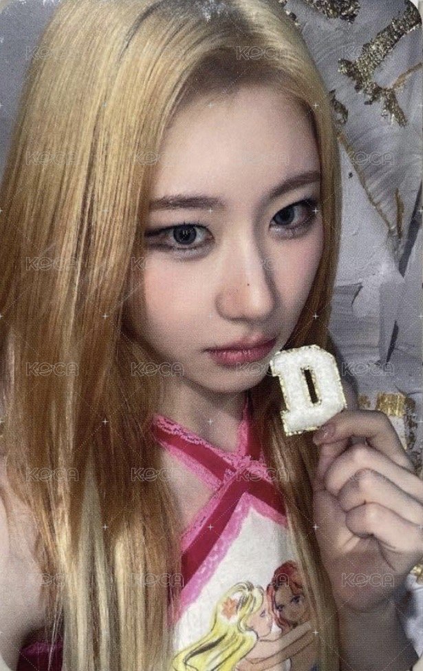 GOLD jyp 快閃店 滿額卡  正面