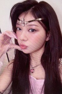 bomb yzy 線上2.0 簽售卡 