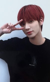 迷二 yzy 簽售卡 草莓頭