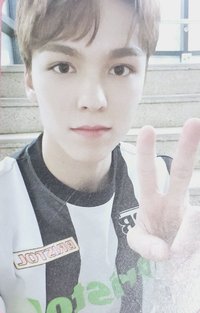 MINI7 yzy 特典卡 預售特典卡