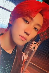 正四 yzy 預售 特典卡 