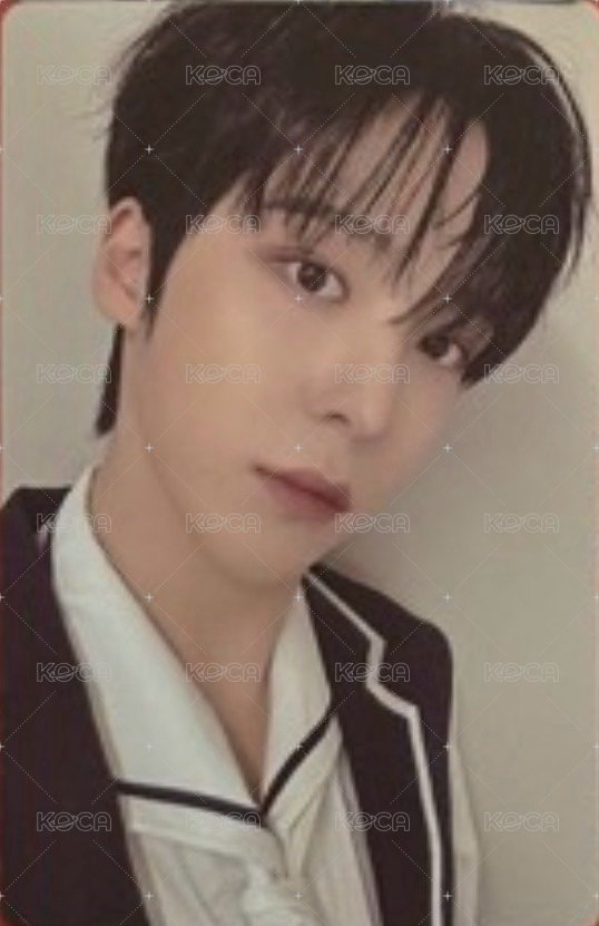 GOLDEN HOUR :  Part.3 In Your Fantasy 專輯卡 limited edition 正面