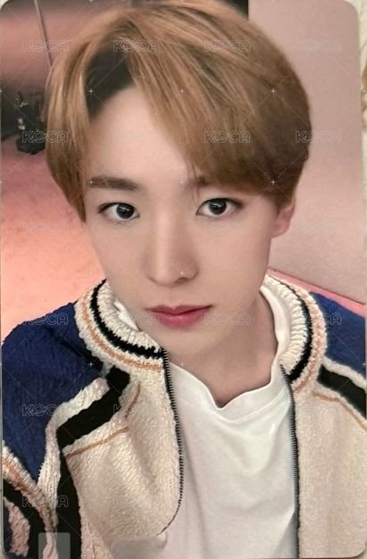 WISH yzy 3.0 簽售卡  正面