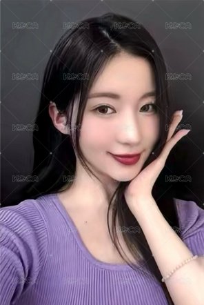 代言卡  BABYMONSTER CNP 正面