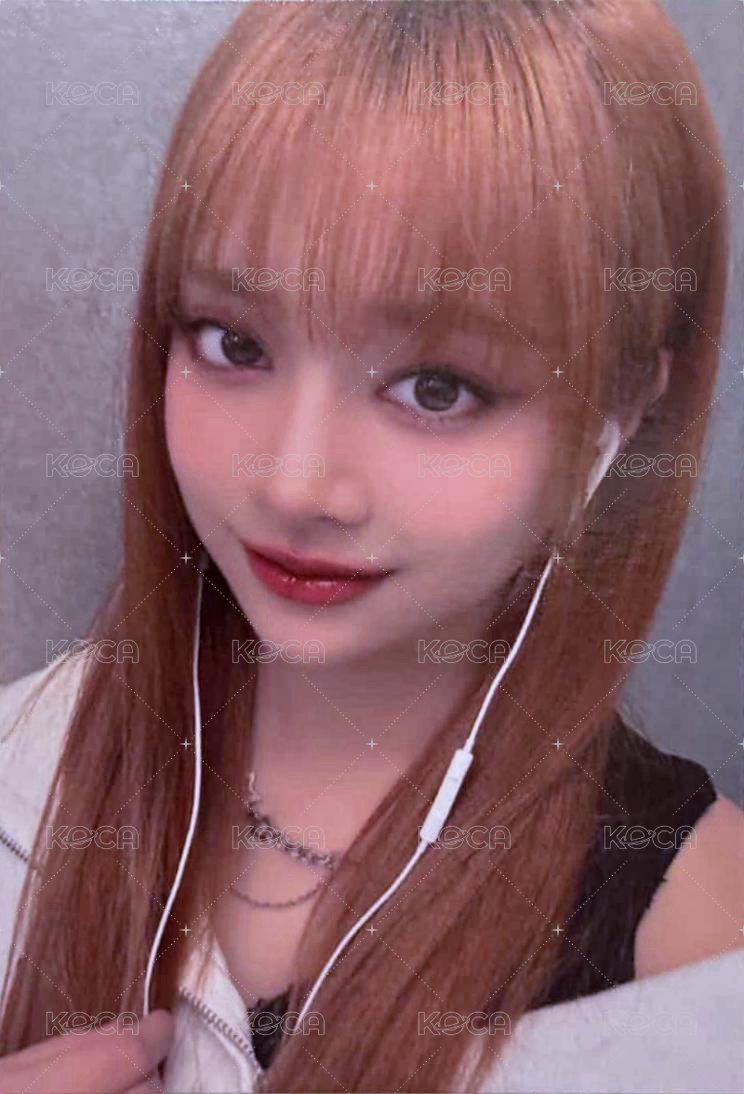 1st EP Album - ACT LIKE THAT Plus Chat 特典卡 耳機 ver. 正面