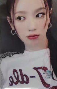 正規二 yzy 幸運卡 