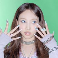 NAYEON