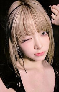 EASY yzy 幸運卡 1.0