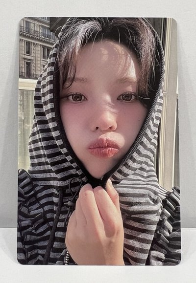 We are 專輯卡 we ver.  專卡-小娟