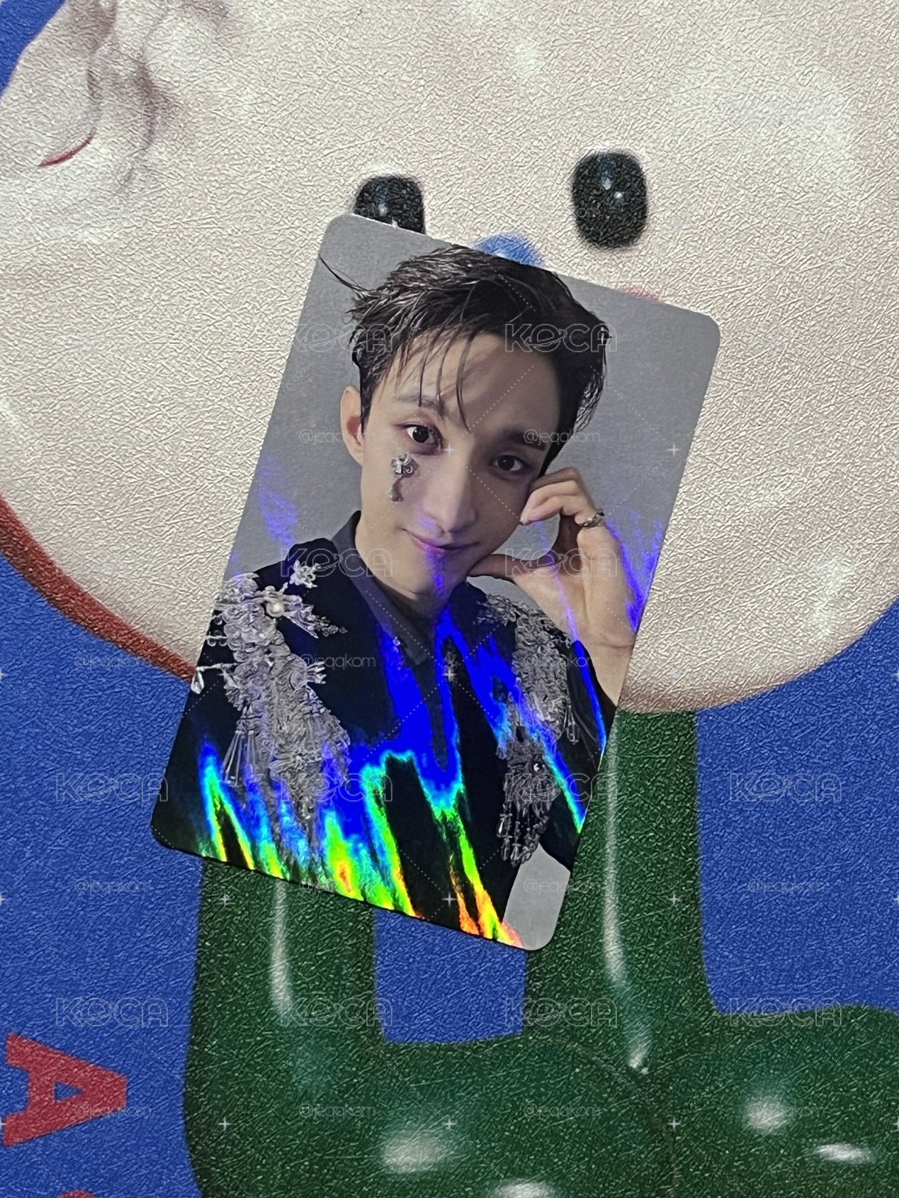 一閃一閃淚鑽珉