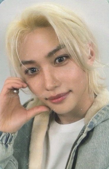 4th FM 釜山快閃店 周邊卡 娃用行李箱 正面