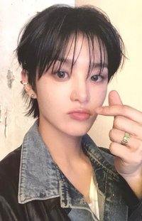 PLEASURE 專輯卡 Yellow Ver.